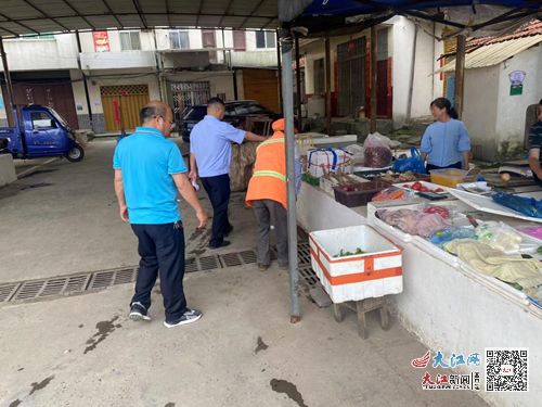 彭澤縣棉船鎮(zhèn)持續(xù)開(kāi)展集鎮(zhèn)環(huán)境衛(wèi)生集中整治行動(dòng) 組圖